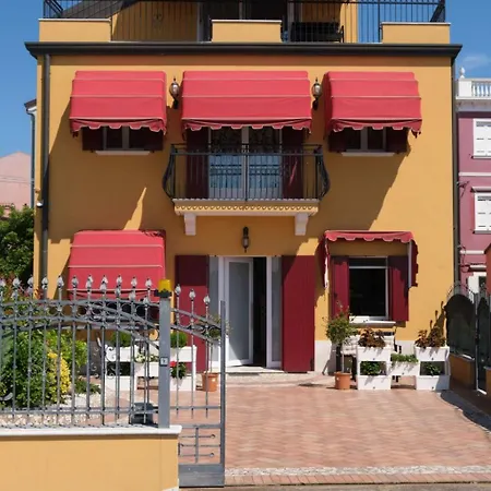 Mit Meerblick By Interhome